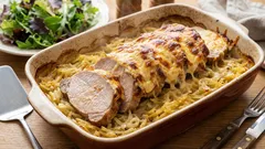 Šťavnaté mäso a jemné zemiaky pod syrovou krustou: večera, ktorú majú radi všetci