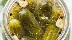 Nevyhadzujte nálev z uhoriek: nečakané spôsoby použitia